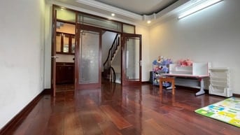 Chính chủ bán gấp Mặt phố Trần Khát Chân giá 19 tỷ, 42mx6T