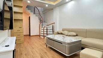 Chị Đào gửi bán nhà 35m2 Ô tô đỗ cửa