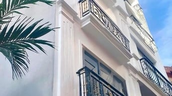 Bán nhà Thanh Nhàn, lô góc thang máy, 30m, 5T, 7.9 tỷ