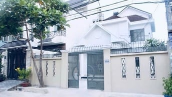 Cho thuê Nhà Biệt Thự P Hiệp Bình Chánh, TP Thủ Đức: 10mx20m(Trệt 2L)