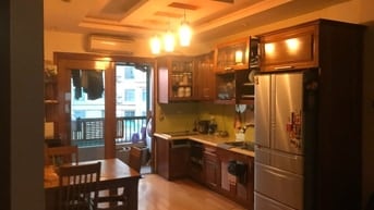 CHCC tòa CT5 Mỹ Đình Sông Đà. DT 132m2 gồm 4pn và 2vs, nhà 2 mặt tháng