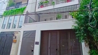 Giảm 400tr bán gấp nhà 3 tầng xe hơi đỗ cửa sát đường Nguyễn Tư Giản