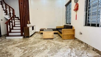 BÁN NHÀ LÔ GÓC PHỐ NGUYỄN SƠN - 31M - 2 MẶT THOÁNG - Ô TÔ NHỎ ĐỖ CỬA