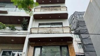 HIẾM! NHÀ MỚI PHỐ NGỌC LÂM - 7TẦNG THANG MÁY - OTO TRÁNH - KINH DOANH