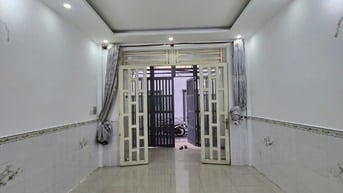 Cho thuê nhà hẻm oto 1 trệt 1 lầu 4x15 Phan Huy Ích giá 9,5 tr 