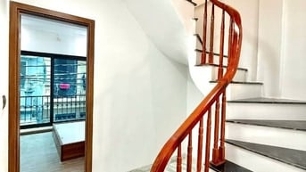 NHÀ LÔ GÓC - 15M RA OTO TRÁNH- NGÕ THÔNG- AN SINH ỔN ĐỊNH- THANG MÁY 