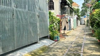 Đất Phú Hòa TDM: 7,2 X 21. 1 Xet 50m Lê hồng phong. 0815422197 