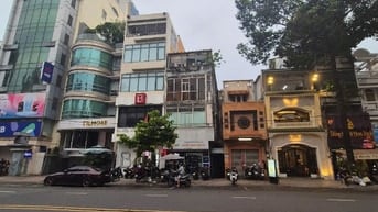 Bán nhà Mặt tiền đường an dương vương P3, Q5. 