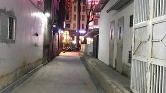 Cho thuê nhà ĐĐTNGHI hẻm 1.5m Lê Thị Riêng, P.Bến Thành, Q.1 giá 20tr