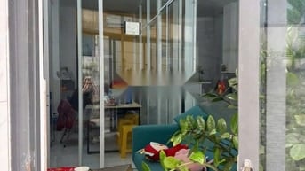 Cho thuê nhà hẻm 3m(XM) Cách Mạng Tháng 8, P.5, Q.Tân Bình giá 15tr