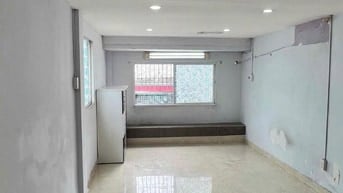 Nhà hẻm 3G , Lạc Long Quân P10 Tân Bình - 10tr