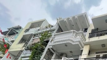 Gấp , bán nhà Đẹp  4x15 ,3 lầu . Hẻm oto tránh nhau Lạc Long Quân 