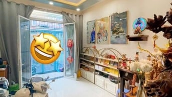 Quận 4: Bán nhà mặt tiền hẻm 4 tầng. Tiện ở và kinh doanh nhiều ngành 