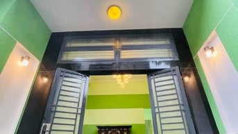 Cho thuê nhà chính chủ , hẻm xe hơi , yên tỉnh , thoáng mát