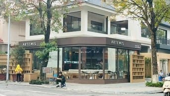 Cho thuê nà mặt phố Thuốc Bắc cực đẹp 18mx3.5 lô góc 6m vị trí cực đep