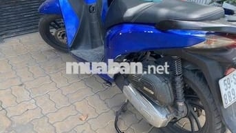 chính chủ SH 150 dk 2013 màu trắng dán decal xanh