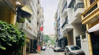 Bán nhà mặt ngõ phố Văn Cao: DT 105m2, MT 8m, 5Tầng, ngõ ÔTô,Gía 33 Tỷ