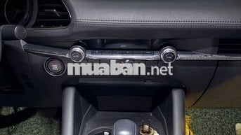 Mazda 3 2021 1.5L Luxury - 20000 km