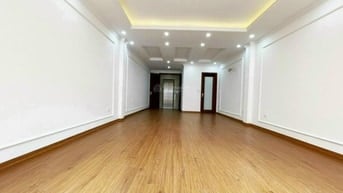 Cho thuê cửa hàng Xã Đàn, 70m2, thông sàn, vuông đẹp, riêng biệt, 30tr