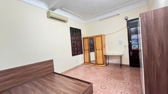 Phòng 30m2, tầng 2 ngõ 326 Lê Trọng Tấn, đủ đồ