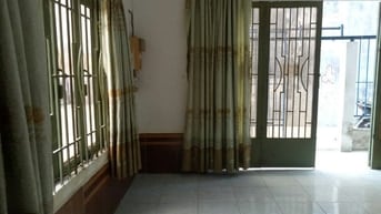 Cho thuê nhà  đẹp hẻm xe hơi ngay ngã Tư Bình Phước, Thủ Đức