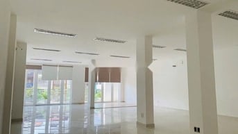 Cho thuê nhà mặt tiền Trần Thị Ngôi, P.4, Q.8 giá 32tr