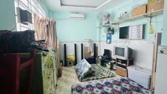 ĐỖ NGỌC THẠNH QUẬN 5, CHỈ 3TỶ HƠN, 24M2 3 TẦNG ĐÚC BÊ TÔNG.