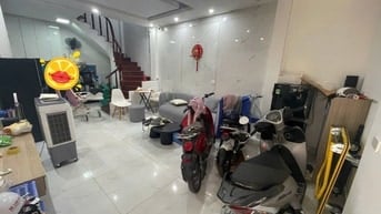 BÁN NHÀ ĐÔNG THIÊN 42M 5 TẦNG GIÁ 6,1  TỶ
