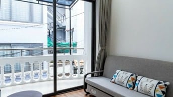 CHO THUÊ PHÒNG BAN CÔNG ĐẸP - ĐẦY ĐỦ TIỆN NGHI TẠI QUẬN 4 TPHCM