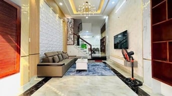 Siêu nhà lớn 64,7m2 đường Lê Trực thanh toán 2 tỷ 390tr sở hữu nhà shr