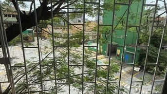 Căn hộ chung cư tập thể Minh Khai. Hai Bà Trưng. Hà Nội. Lô góc. Ô tô 