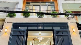 Bán nhà hẻm xe hơi 5m Tôn Đản P15 Q4 68,9m2- 1tỷ950tr