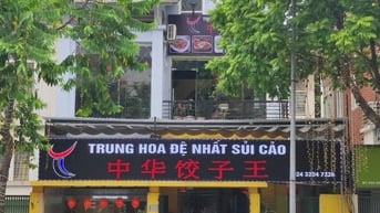 Hiếm. CHo thuê nhà mặt phố Hàng Quạt 46M, 3,2M MT vị trí đẹp nhất phố,