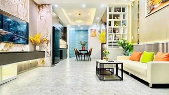 Bán nhà kế Cao Đẳng Kinh Tế Đối Ngoại- 45m2 3ty160 đường Đoàn Thị Điểm