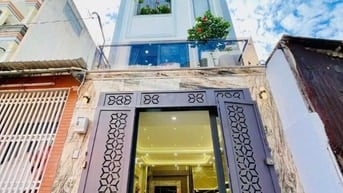 Nhà chính chủ cần ra gấp duy nhất căn Đ.Trần Hưng Đạo Q5 68M2 chỉ 3TỶ4