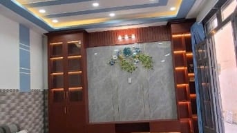 cách xe hơi quay đầu 1căn nhà 28/lương văn can P15Q8.4tỷ750(TL)