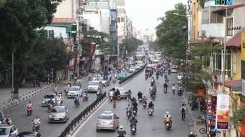 TẬP THỂ ĐỐNG ĐA CÁCH PHỐ NGUYỄN LƯƠNG BẰNG 30M - Ô TÔ ĐỖ CẦU THANG