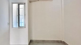 Chính chủ bán nhà MT đường (12m) Tô Hiệu, Tân Phú 61.2m2 chỉ 955 tr