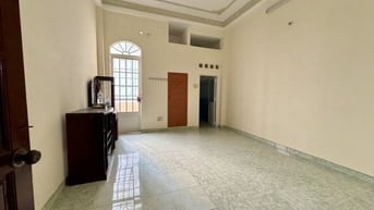 Nhà Nguyễn Thượng Hiền - 76m2 - 4 tầng - Hẻm ok tô - nhỉnh 8 đồng