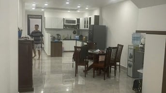 Nhà đẹp 2 lầu đường số 85 P. Tân Quy,Quận 7, dt 4x20m