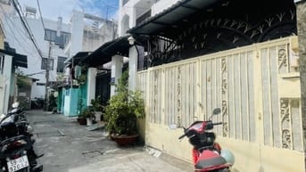 Giá nhỉnh 7T, hẻm 4m - 3/2 Quận 10 DT 45m2, đối diện Chung cư Hà Đô.