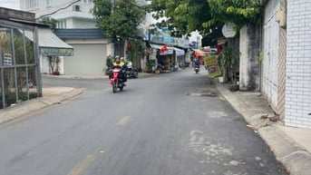 nhà mặt tiền kinh doanh chính chủ ngay siêu thị emart 2