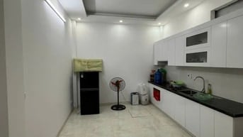 Siêu phẩm Phân lô Trung kính, 47m2, 5 tầng, giá 12,5 tỷ 