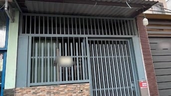 Hẻm xe hơi 6m) cách mặt tiền Bùi Minh Trực 3căn nhà.chiều dài16m 