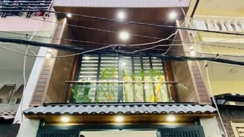 NHÀ MỚI KENG 1T2L VỊ TRÍ VÀNG- KẾT NỐI TRUNG TÂM Đ.CMT8 P12 Q10 HẺM 6M