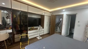 Chính chủ cần bán gấp nhà 35m2 Mỹ Đình, giá 6 tỷ - Gần trường, chợ.