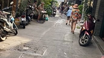Nhà hẻm 6m thông tứ phía.3,5*7,5.Trệt,lầu, 2toilet.Vừa ở và kinh doanh