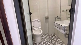 GẤP nhà đẹp ngõ Hồng Hà, giá 8.5 tỷ, 30m2x5T, KD, ô tô đỗ