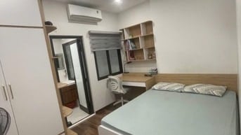 Bán nhà mặt phố Yên Hoa, Tây Hồ 26 tỷ, 42m2, , 8 tầng, 5m mặt tiền