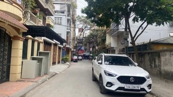 Biệt thự Hoàng Mai 150m2*4T,MT:12m,thang máy,gara oto,phân lô,giá 39tỷ